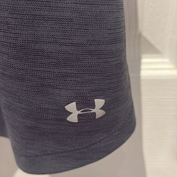 Under Armour Women's racerback tank top SZ large - Picture 2 of 7